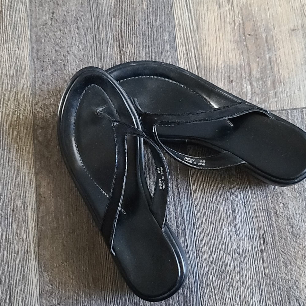 Wedge sandals